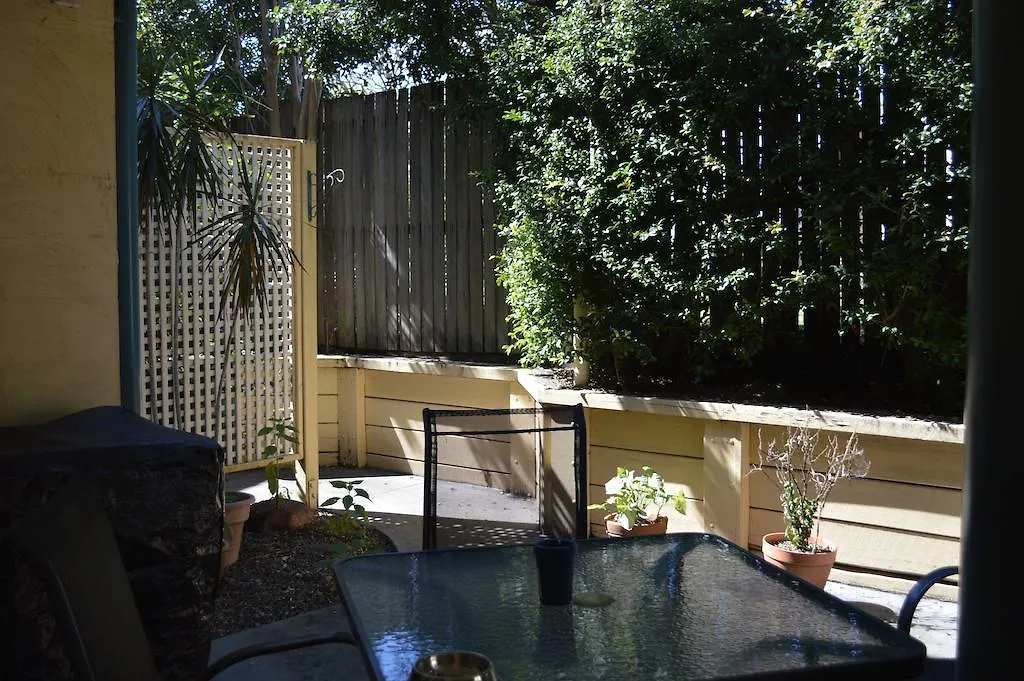 Tottenham Court Motel Brisbane 3*,